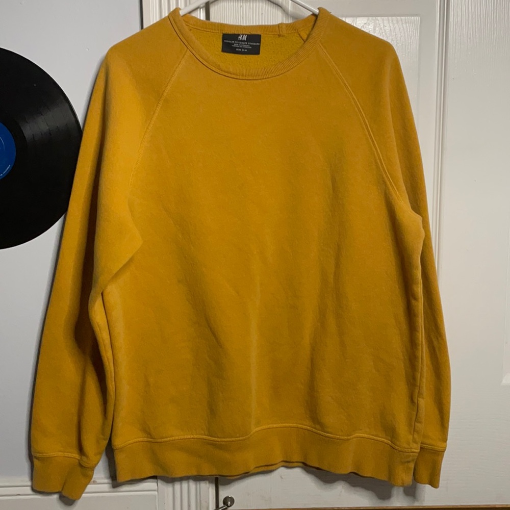 yellow crew neck sweater